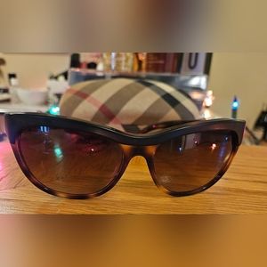 Burberry sunglasses
